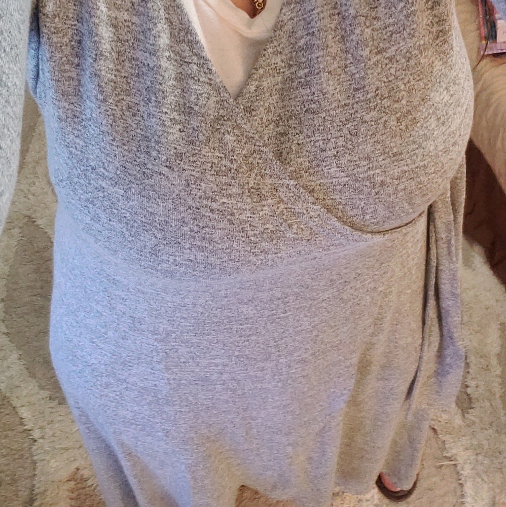 GAP - Picture 3 of 6
